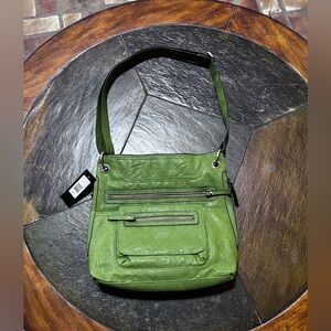 Bueno Collection crossbody bag. NWT Color green. VEG TAN KVG5934BK 3050L